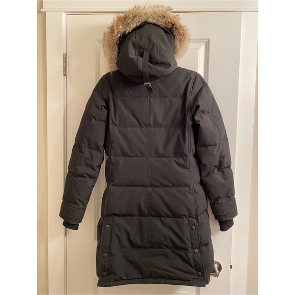 *SOLD* Authentic Canada Goose Shelburne parka EUC - Picture 6 of 9